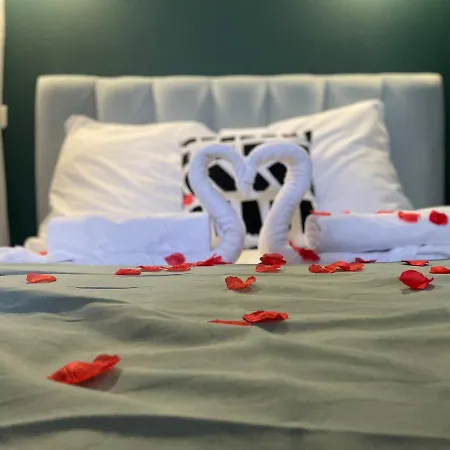 Le Seaside - Love Room Jacuzzi Et Day Use - Parc Des Expos Bourget, Cdg 15 Min * Le Blanc-Mesnil